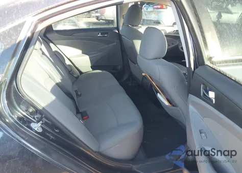 2013 Hyundai Sonata Gls z USA, uszkodzony, nr VIN 5NPEB4AC5DH681524